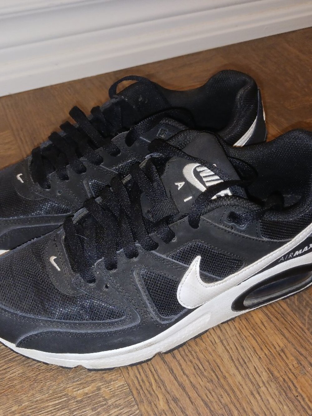 NIKE AIRMAX shoes size 8us